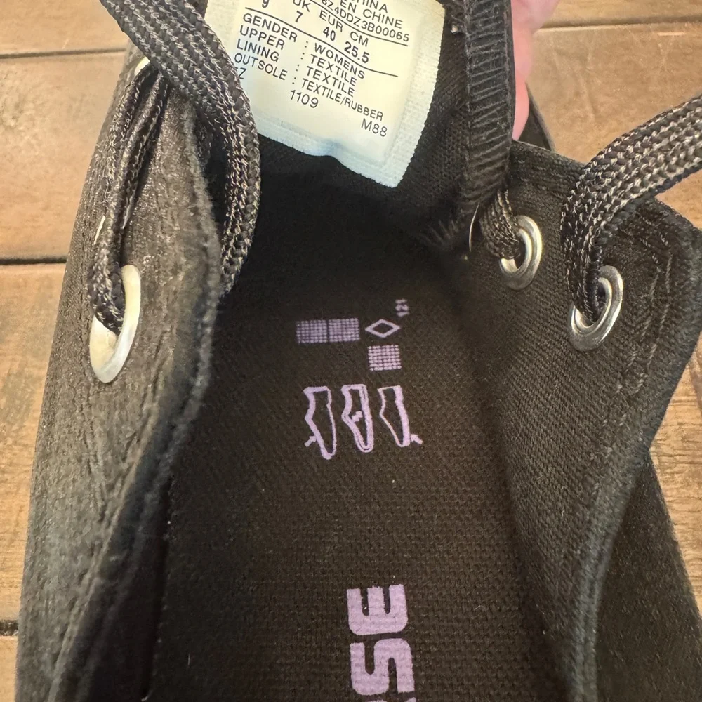 Converse product pair